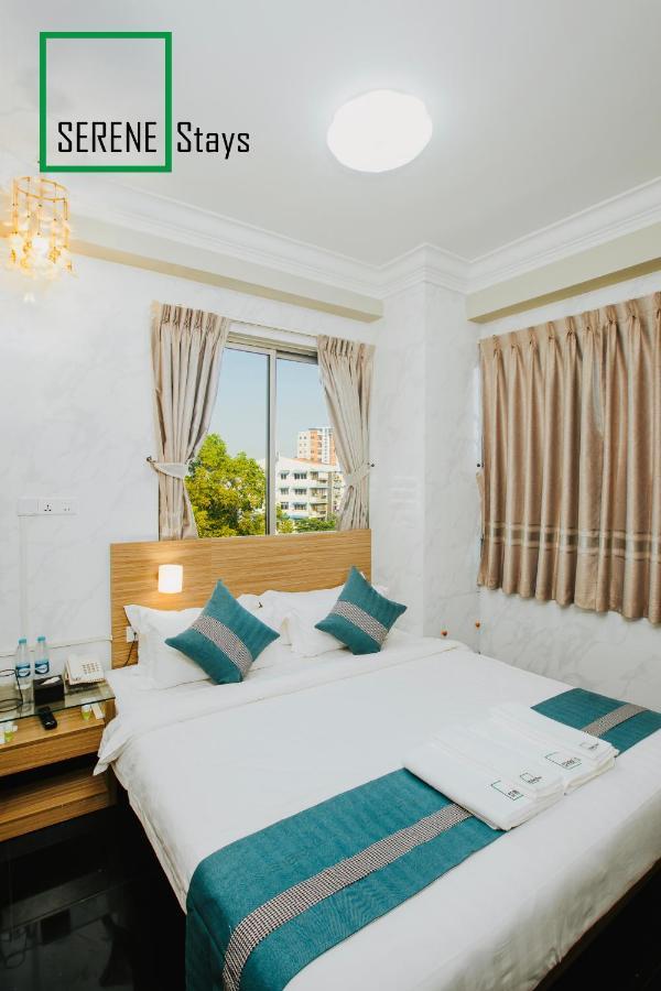 Serene Stays Hotel Rangoon Buitenkant foto